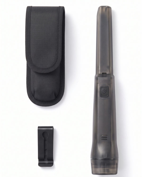 Pinpointer Ordetect gris fumé translucide avec étui de ceinture en nylon noir et clip métallique, sur fond blanc